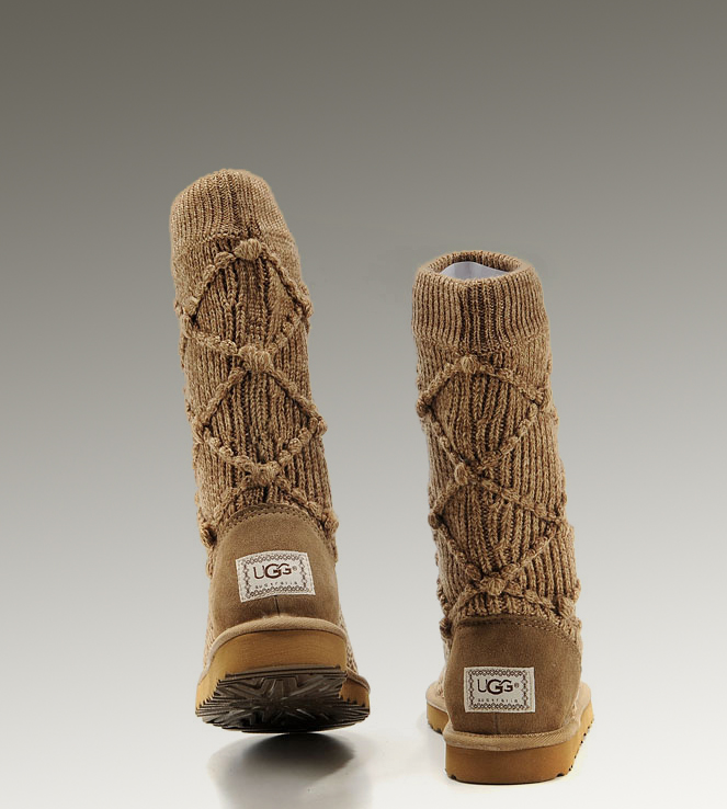 UGG Classic Cardy 5879 Boots castagno